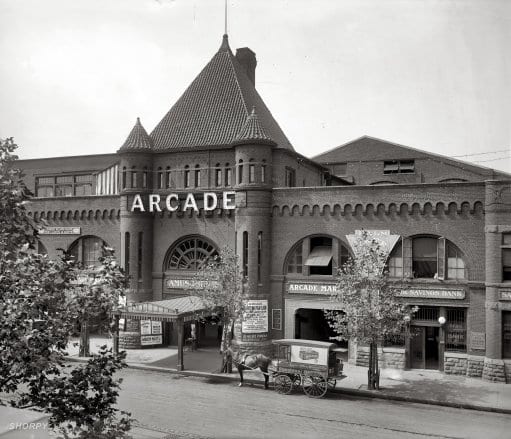 Arcade Market (1913)