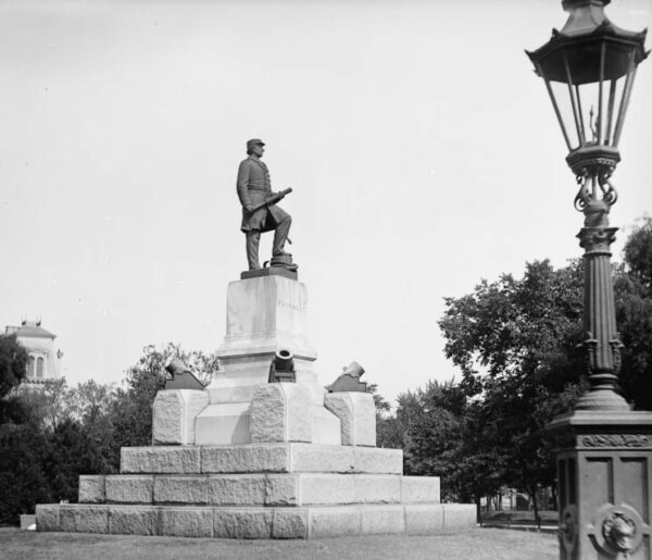 Farragut Square circa 1881 (maritimequest.com)