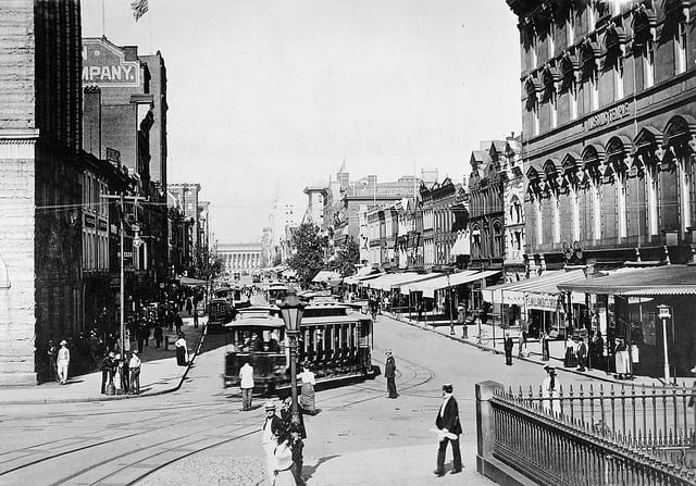 Old Masonic Temple at 9th and F St. NW in 1909 (Library of Congress)