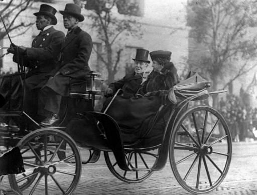 President and Mrs. Wilson in carriage for Armistice Day parade (1918)