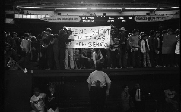 Washington fans express their outrage at Bob Short moving team to Texas in 1971