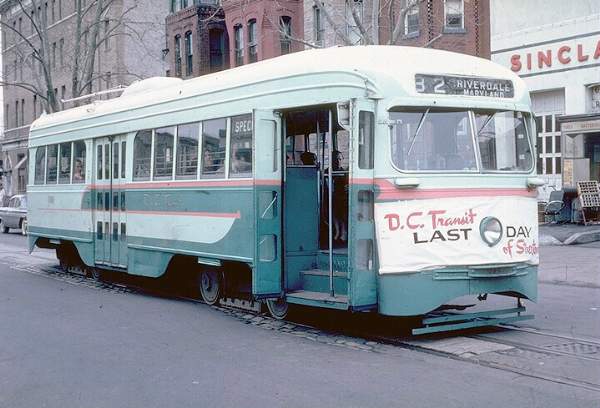 #1101 on fan trip at 7th Street & Florida - January 27th, 1962, the last day ever (source: Joe Testagrose collection)