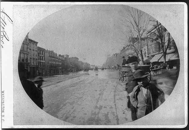 Pennsylvania Ave. looking towards Treasury (Library of Congress)
