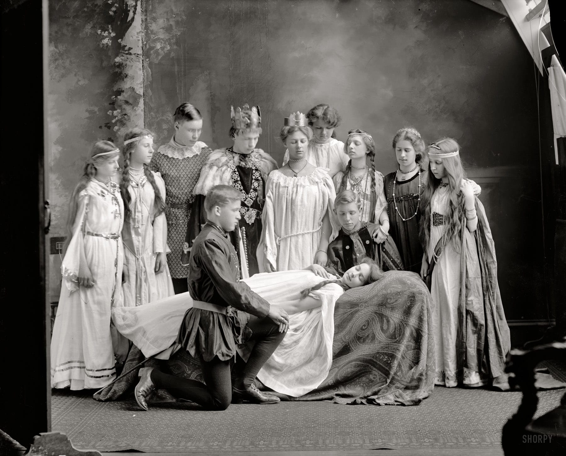 Washington circa 1910. "Congress Heights Dramatic Club." Harris & Ewing Collection glass negative, Library of Congress. (Shorpy) Washington circa 1910. "Congress Heights Dramatic Club." Harris & Ewing Collection glass negative, Library of Congress. (Shorpy)