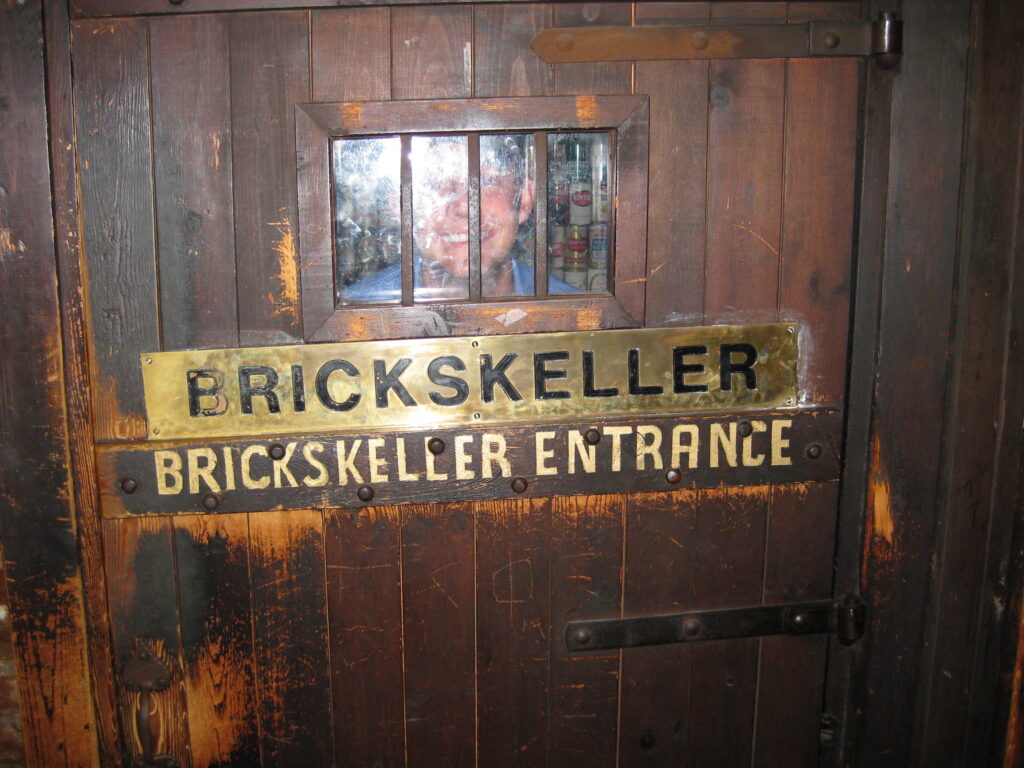 Brickskeller entrance by Flickr user bethbeckr