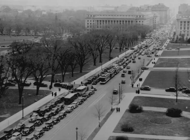 Aerial view of a traffic jam, 14th Street and the Mall, Washington, D.C., Apr. 1937. 30-N-37-1360A. (National Archives)
