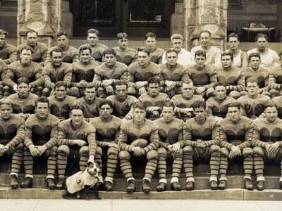 Georgetown University football team in 1927 (source: georgetown.edu)