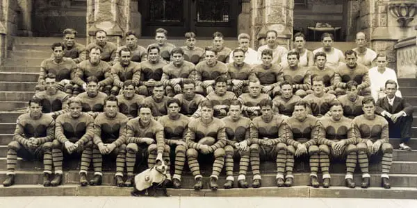 Georgetown University football team in 1927 (source: georgetown.edu)