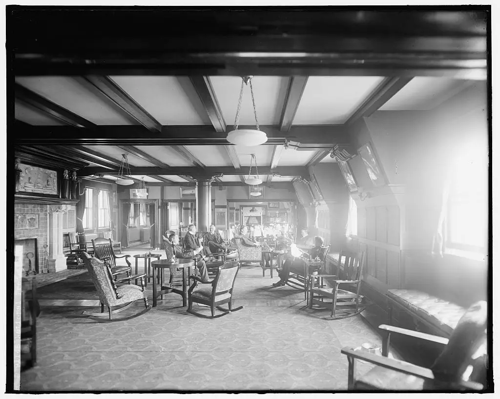 National Press Club lounge in the 1930s (Library of Congress)