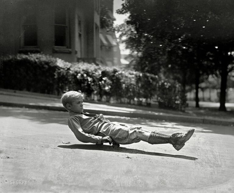 September 15, 1922. Clarence Sherrill, son of the Washington, D.C., superintendent of public buildings. National Photo Co.