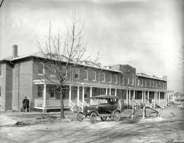Anacostia home being constructed circa 1919