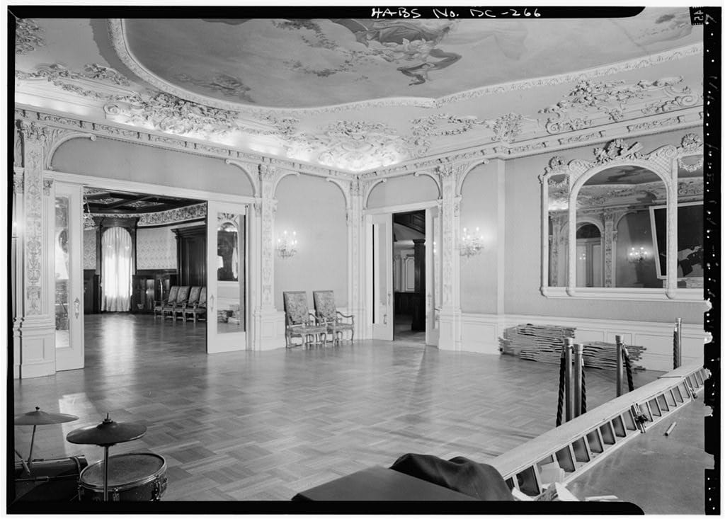 Walsh-McLean Mansion drawing room in 1970