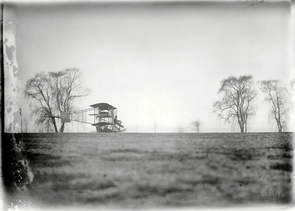 Washington, D.C., or vicinity circa 1911. "Flights and tests of Rex Smith plane flown by Antony Jannus."