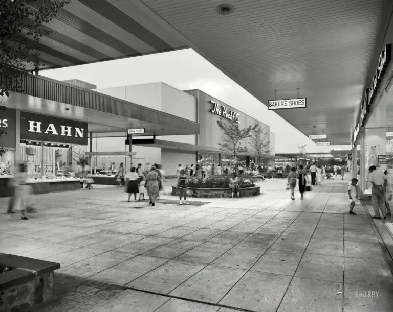 May 29, 1959. "Prince George Plaza, Hyattsville, Maryland. Night view." An actual mall (a long, open plaza) when it opened in 1959, the shopping center was enclosed in the 1970s and renamed the Mall at Prince Georges. Large-format safety negative by Samuel H. Gottscho.