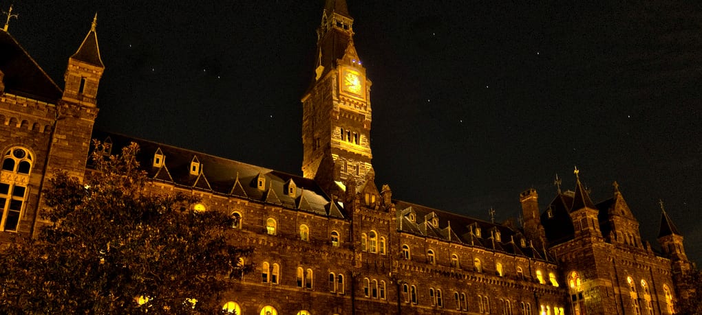 Healy Hall at Georgetown University (source: <a href="http://jrbenjamin.com/2012/12/18/when-i-heard-the-learnd-astronomer/">The Bully Pulpit</a>)