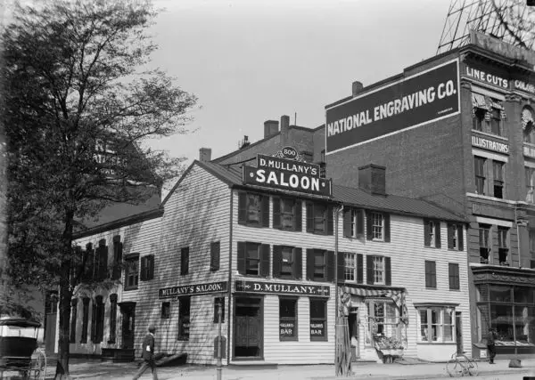 D. Mullany's Saloon at 14th and E St. NW in 1913