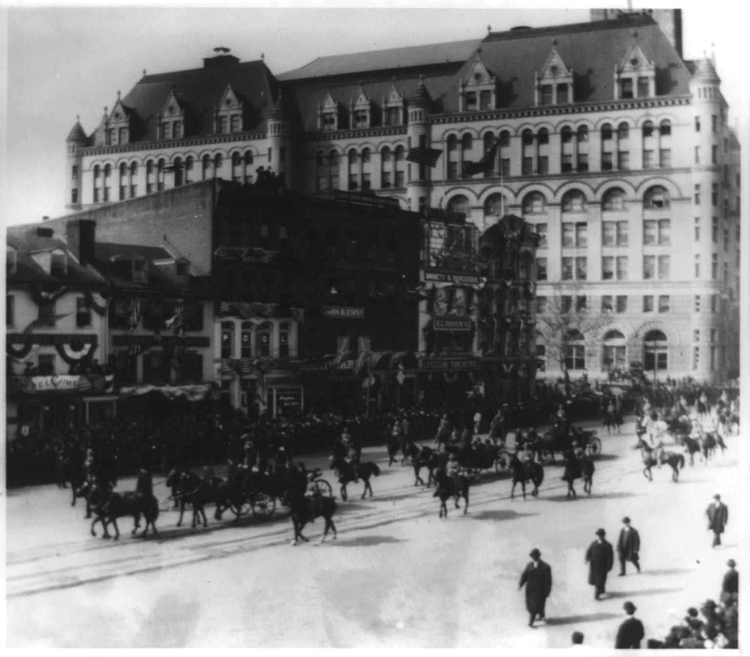 President Theodore Roosevelt passing 10th Street and Pennsylvania Avenue in inauguration parade on way to the Capitol