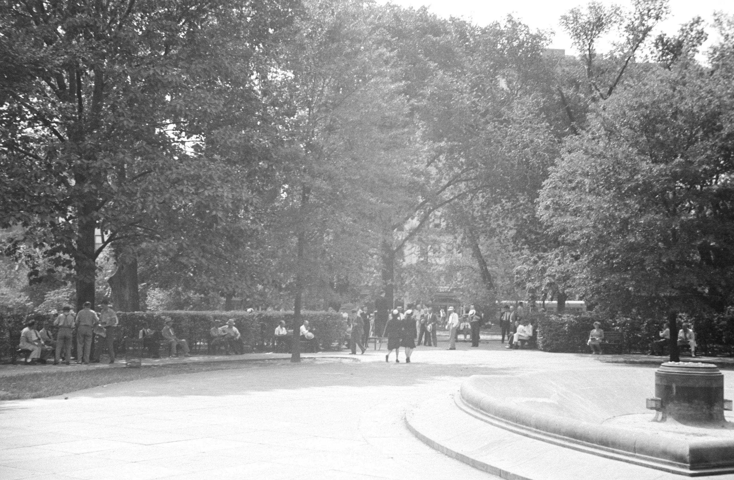 Franklin Square Park in 1943