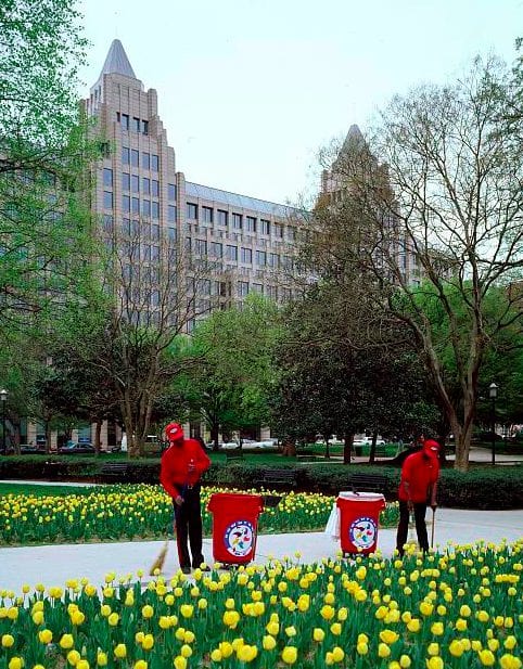 workers clean Franklin Square