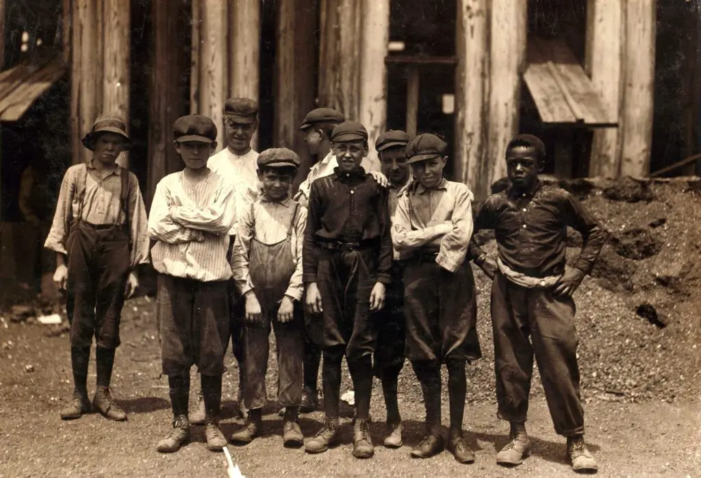 Some of the youngsters on day shift (next week on night shift) at Old Dominion Glass Co., Alexandria, Va. I counted 7 white boys and several colored boys that seemed to be under 14 years old. The youngest ones would not give names, but the following are a few: Frank Ellmore, 913 Gibbon St., apparently ten or eleven. Been there three months. Dannie Powell, 307 Columbus St., Henry O'Donnell, 1923 Duke St. Leslie Mason, 912 Wilke St. Location: Alexandria, Virginia.