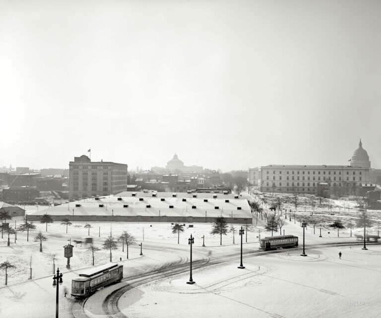 January 1918. Washington, D.C. "Billy Sunday tabernacle." A temporary meeting hall built near Union Station for a three-month series of revival meetings held by the famous evangelist. Harris & Ewing Collection glass negative.
