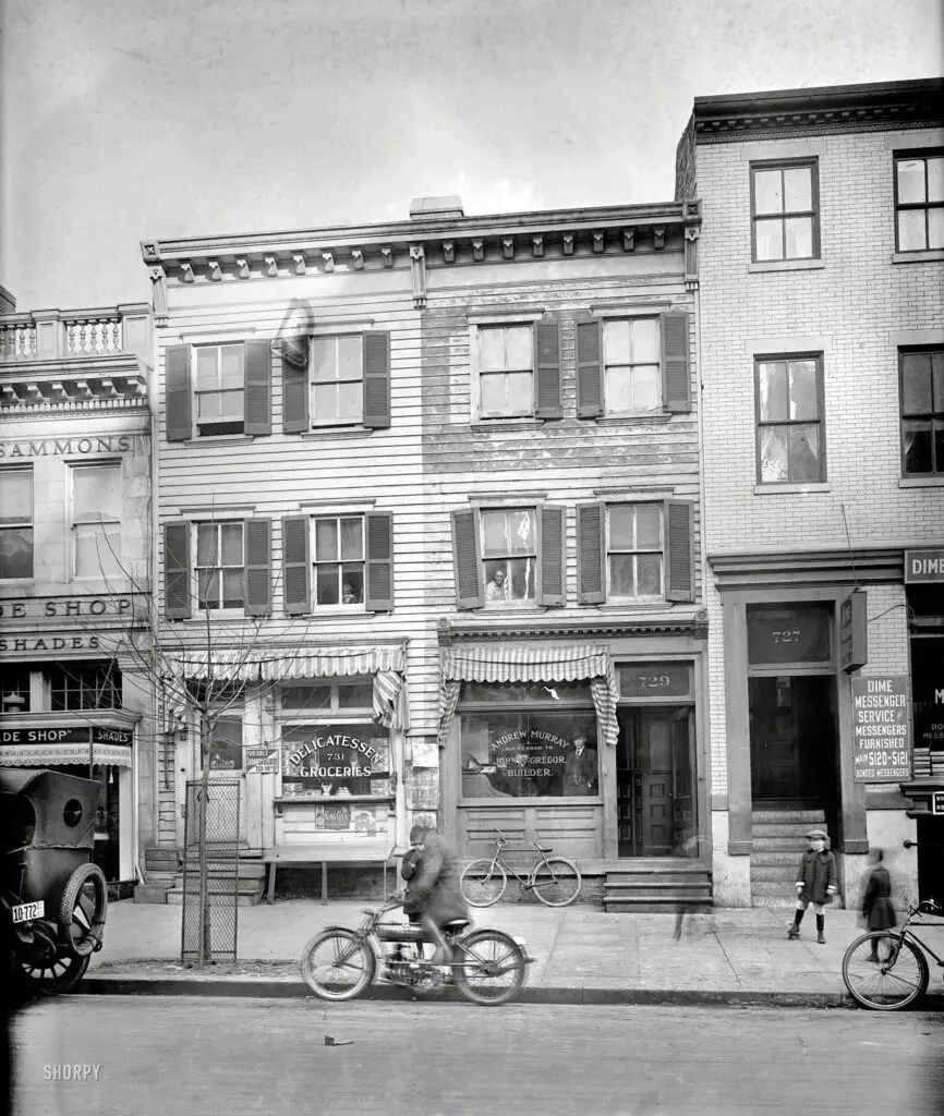 Washington, D.C., 1920. "729 12th St., Washington Times." Various shades of Twelfth Street. National Photo Co. Collection glass negative.