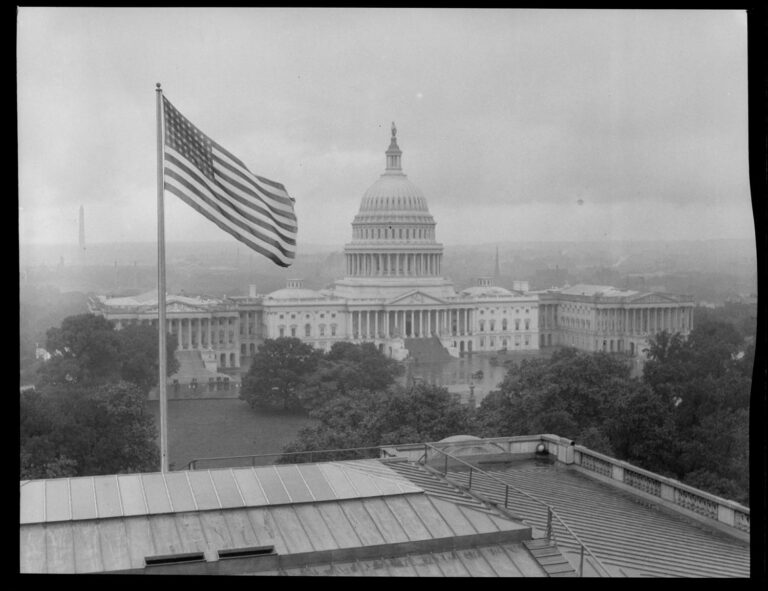 Capitol Building in 1924