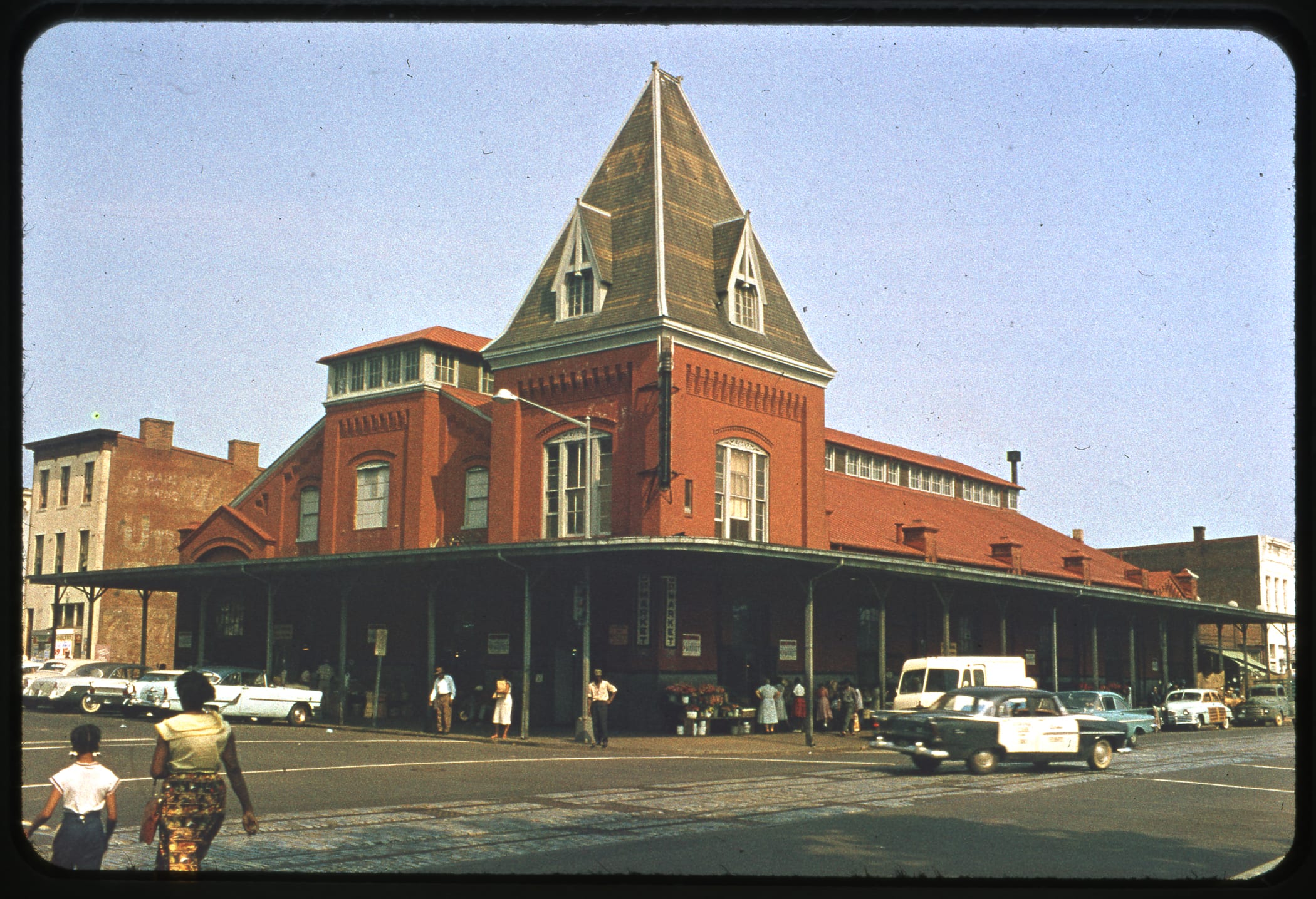 O Street Market on northwest corner of 7th and O Streets NW. (Emil A. Press Slide Collection, 1959)