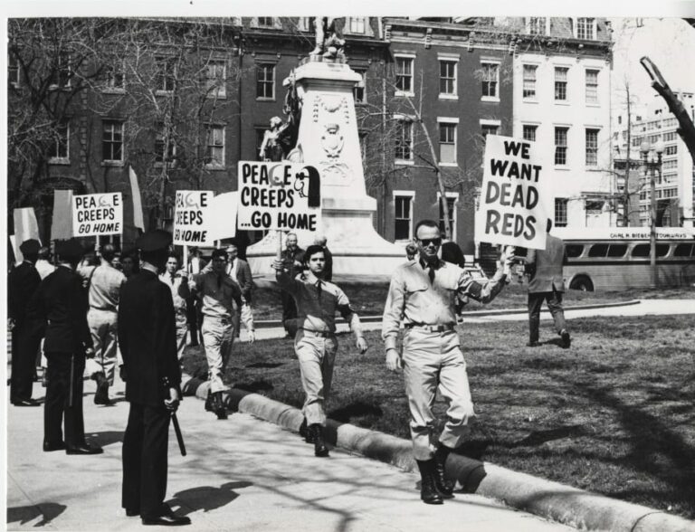 neo-Nazis picket the White House (1965)