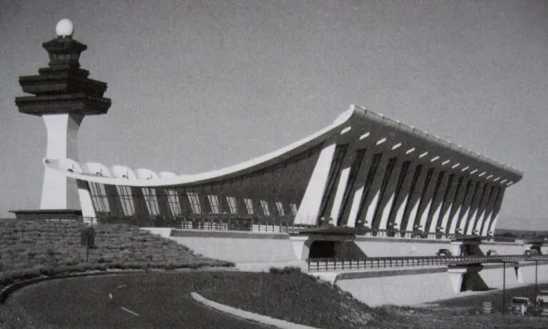 Dulles Airport in 1962