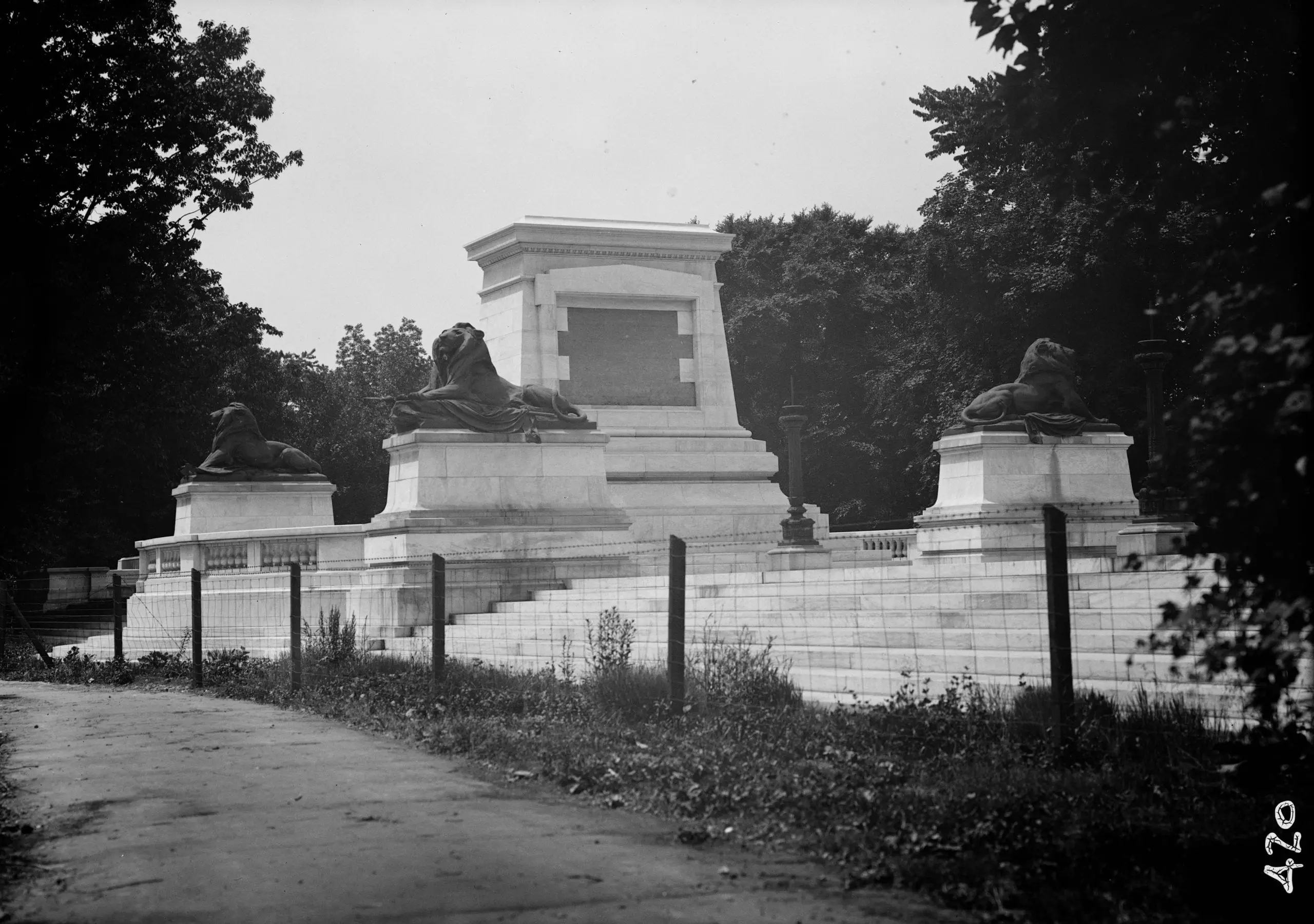 Grant memorial in 1911