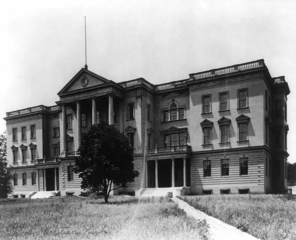 Western High School in 1900