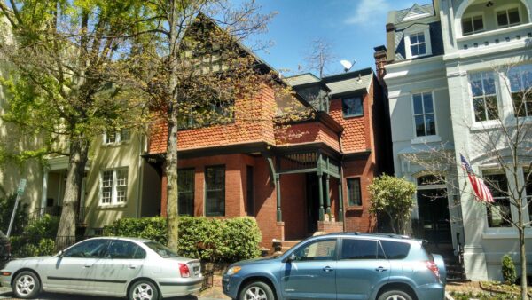 View of 1523 31st St. NW