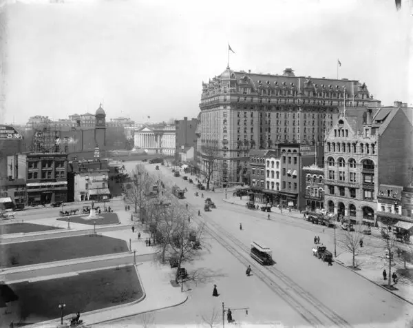 early 1900s view of 11th and Pennsylvania