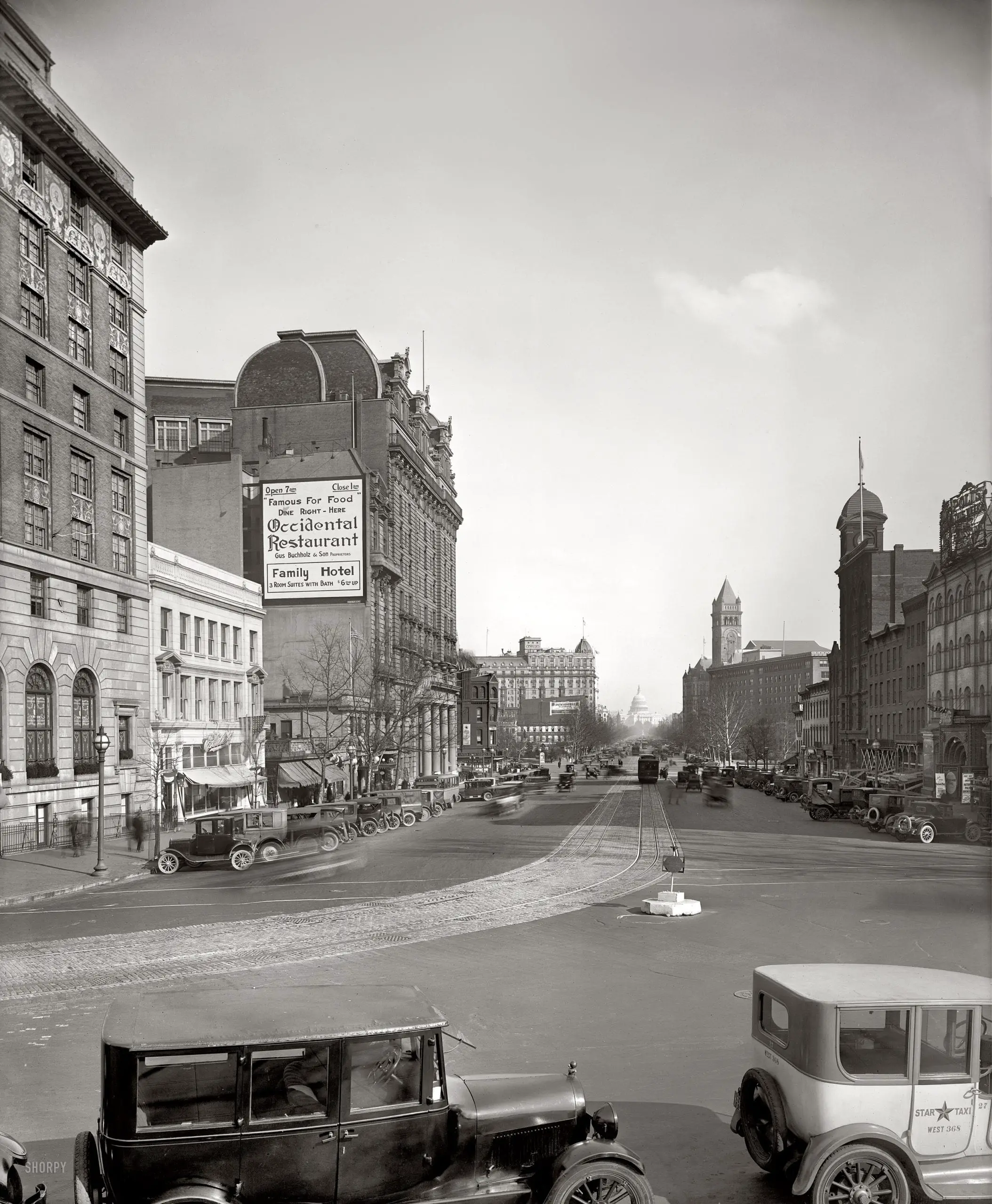 March 1925. Washington, D.C. "Pennsylvania Avenue." Lots of Shorpy landmarks here. Harris & Ewing Collection glass negative.