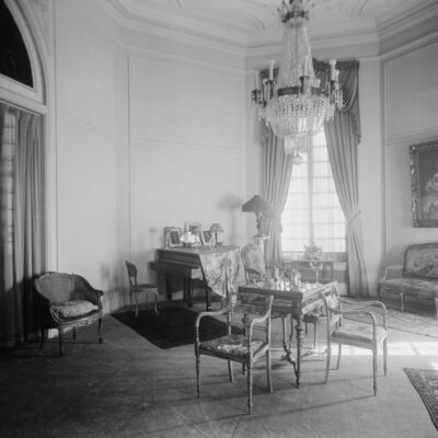 Sitting room of Cuban Embassy