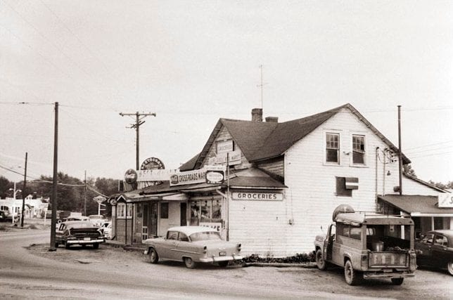 1950s photo of intersection of routes 7 and 123