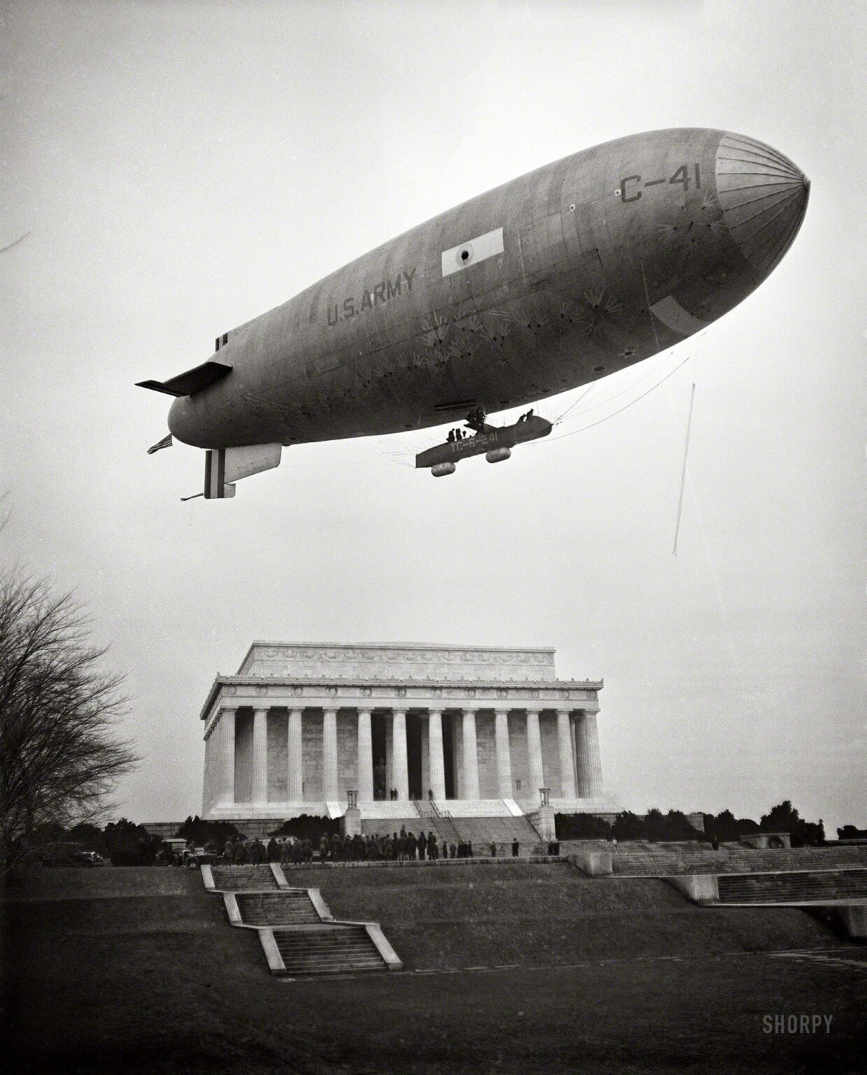 Honoring Abe Lincoln: A Look at the 1930 Military C-41 Blimp at the ...