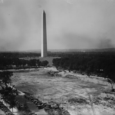 Washington Monument in 1928