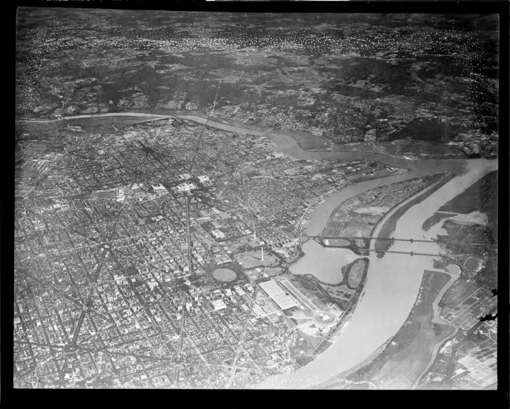 A Look Back in Time: These Cool Old Photos Show DC in 1922 from the Air