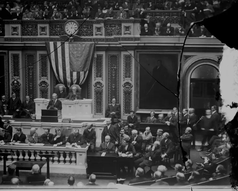 Woodrow Wilson revived the tradition of the oral State of the Union address (1913)