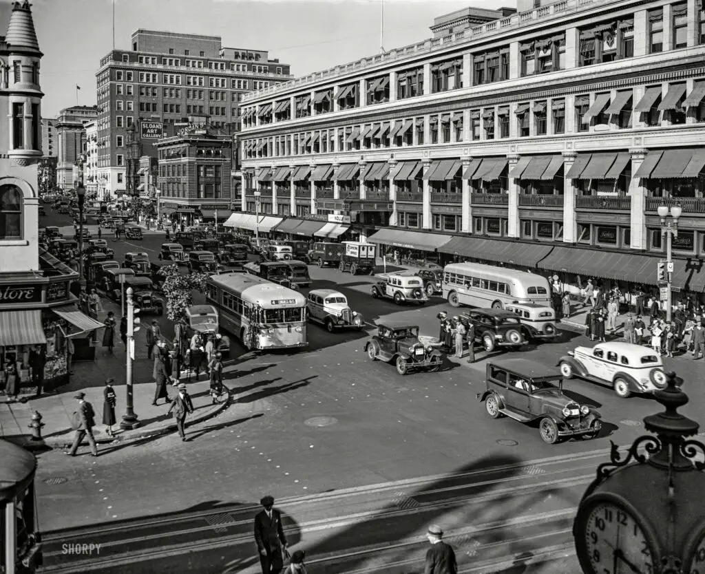 October 1935. Washington, D.C. "Capital Transit buses, F and 13th sts. NW." Just direct your feet to the sunny side of the street.