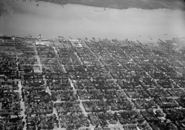 Alexandria, VA as seen from the air in 1919