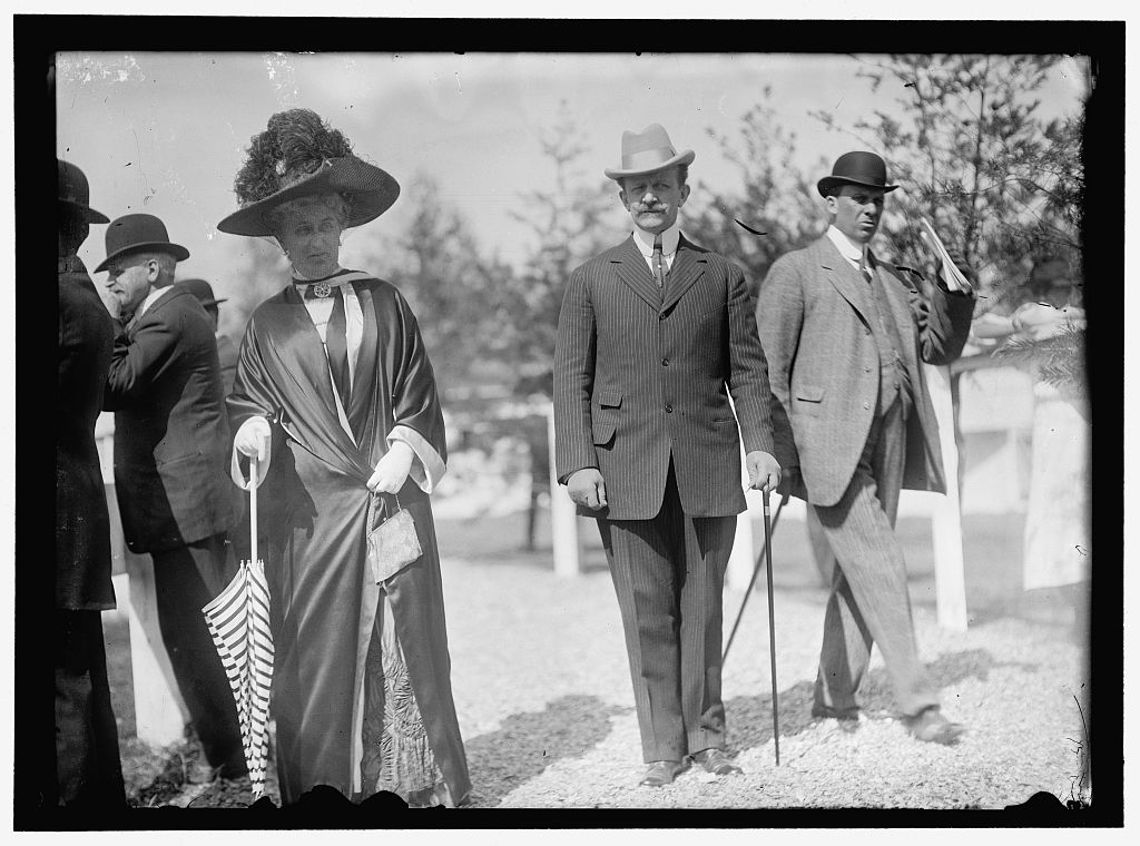 Count Johann von Bernstorff and the Countess at a Washington horse show in 1911.