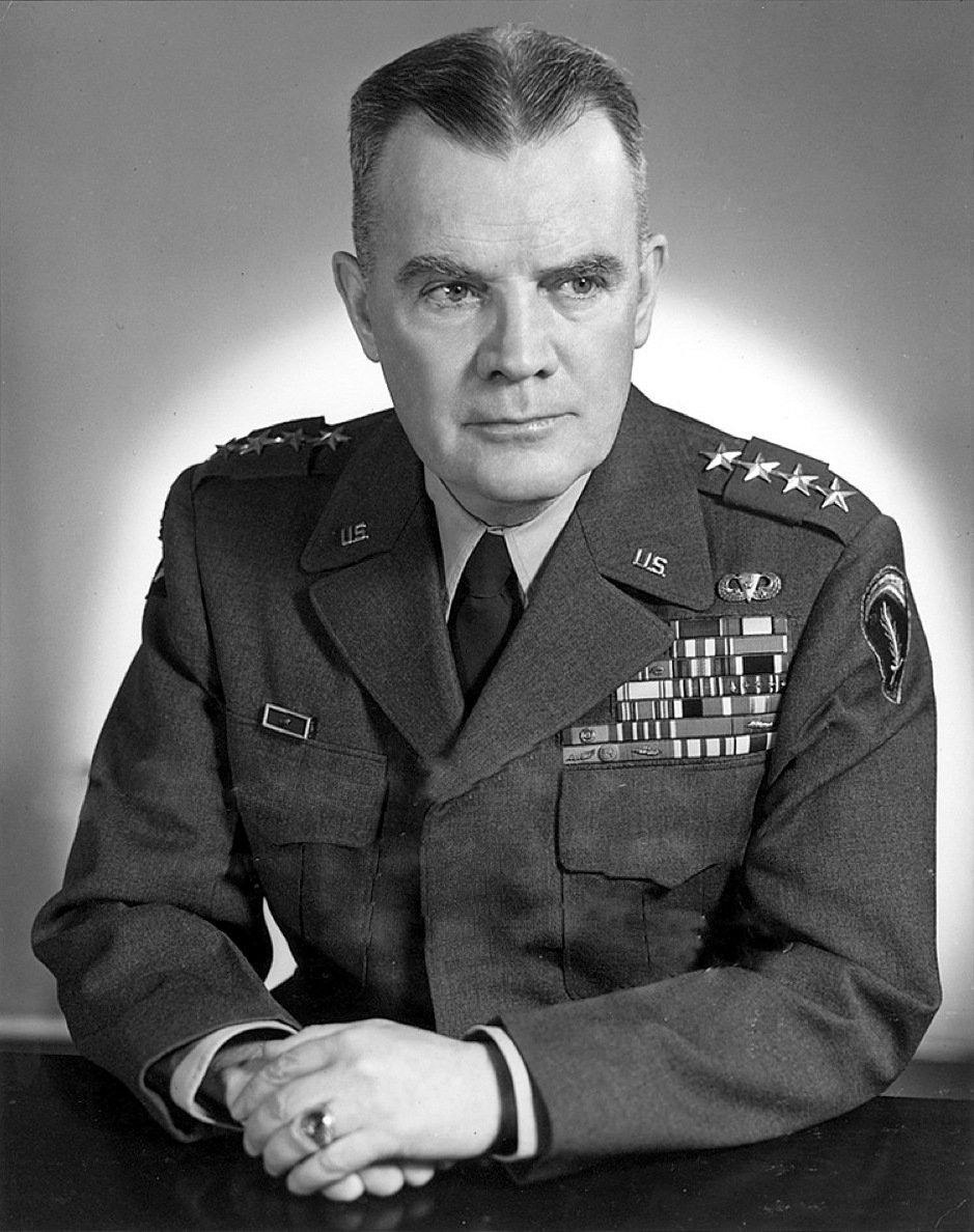 Portrait of General Anthony C. McAuliffe in U.S. Army uniform