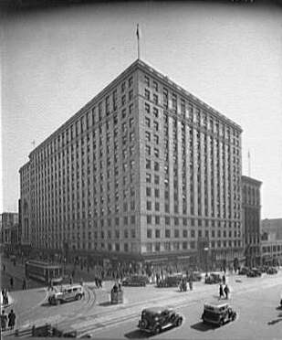 The National Press Building, finished in 1927 on the former Ebbitt House site at 14th and F NW