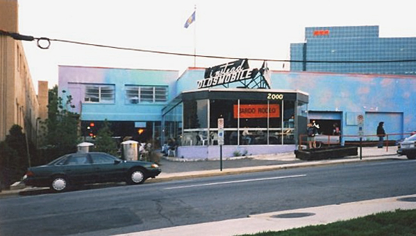 Bardo Rodeo at 2000 Wilson Blvd in 1993, with the Olmstead Oldsmobile sign still visible above the new banner