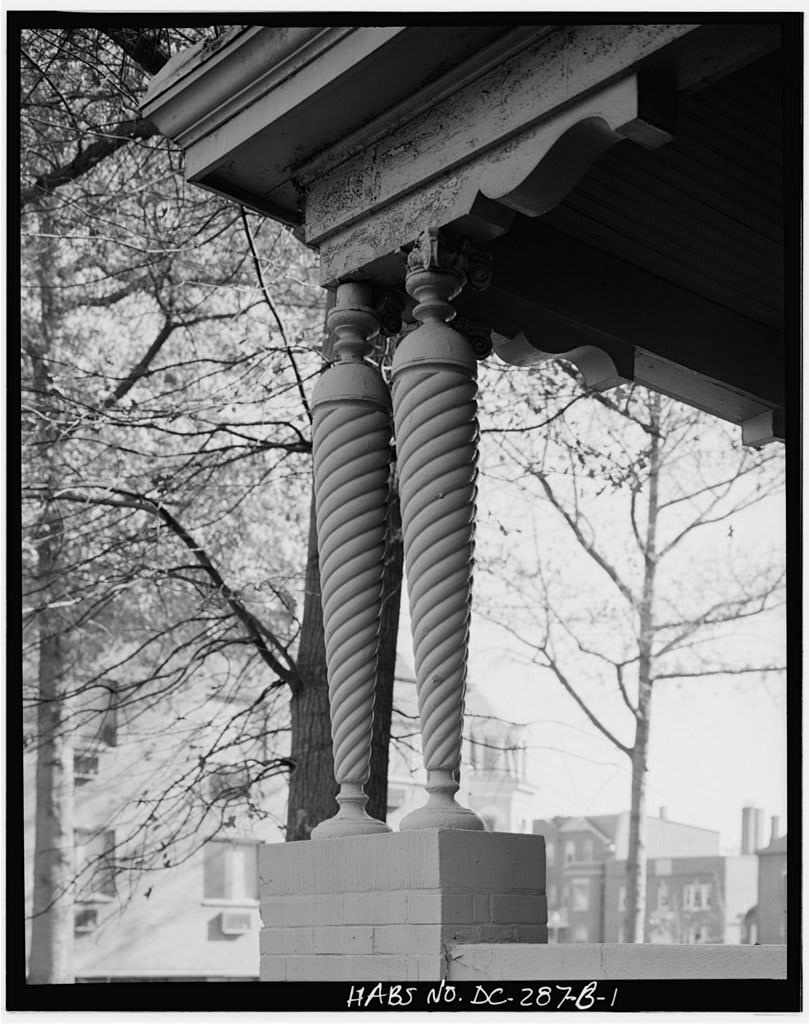 1908 Third Street NW LeDroit Park porch column detail HABS
