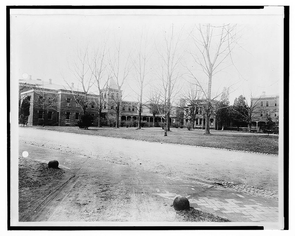 Saint Elizabeths Hospital Center Building, Washington DC, photographed between 1909 and 1932.
