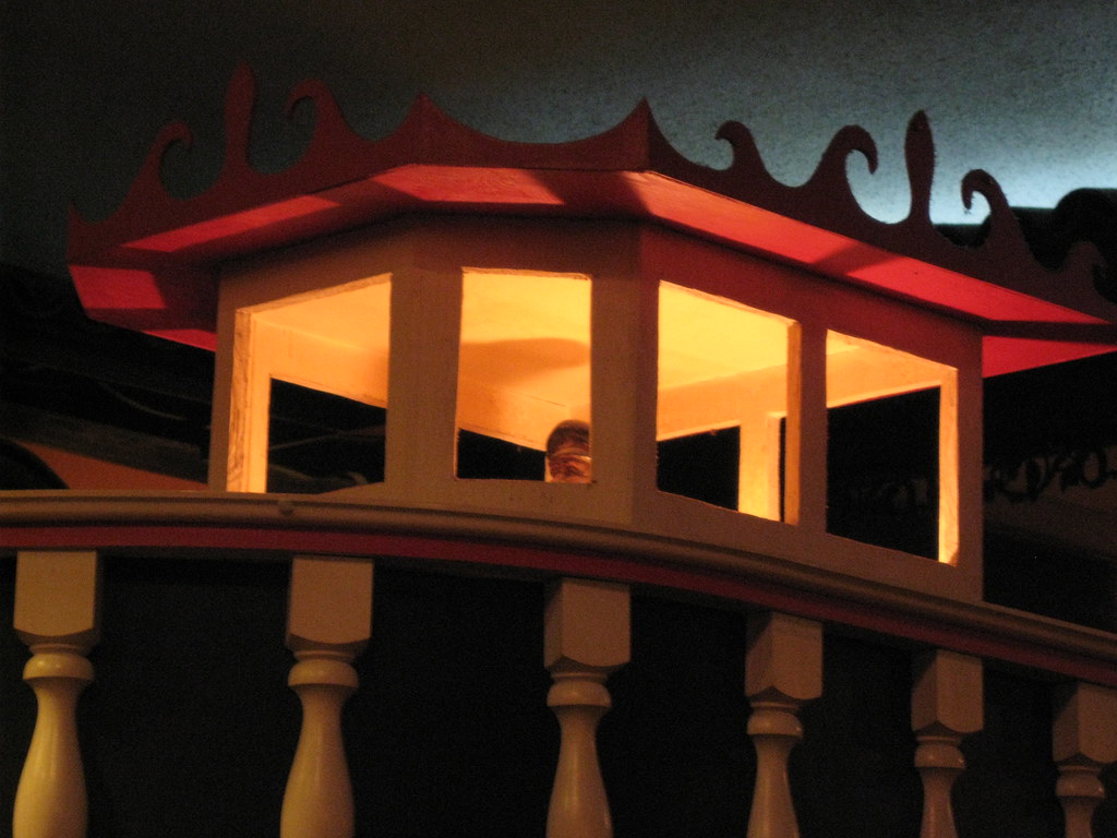 Riverboat captain figure perched above the steamboat salad bar at Tom Sarris Orleans House, January 2008